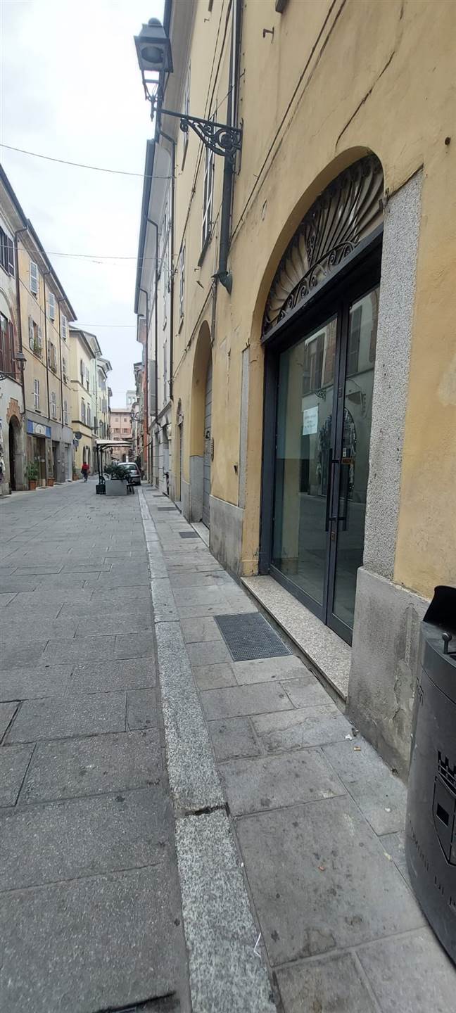 Negozio - PIACENZA