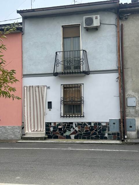 Casa semi indipendente - MONTICELLI D’ONGINA