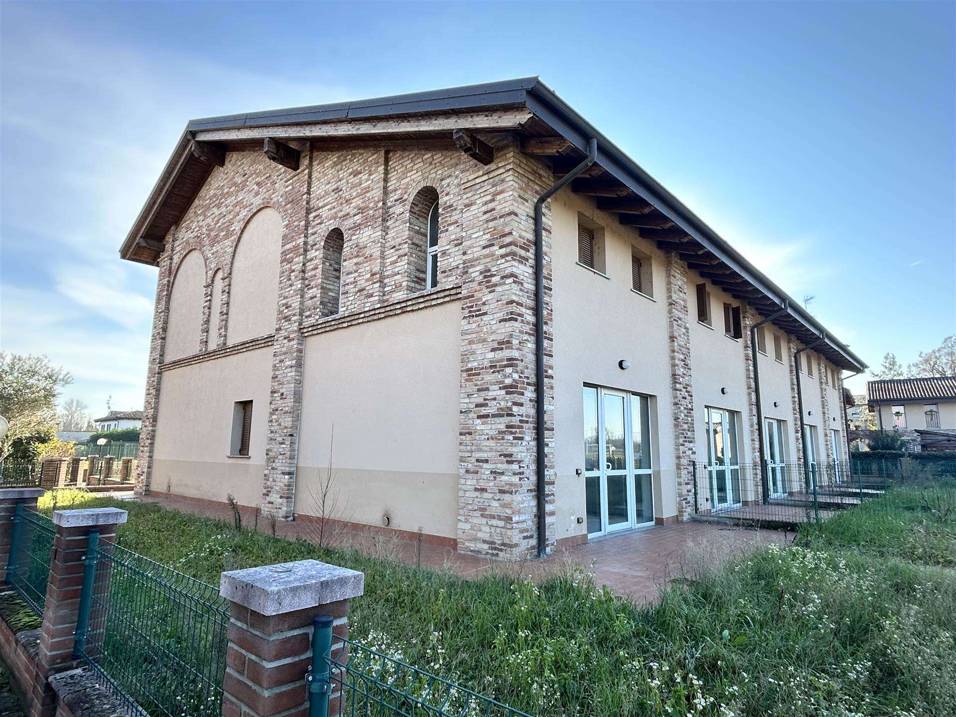 Villa a schiera - SAN GIORGIO PIACENTINO